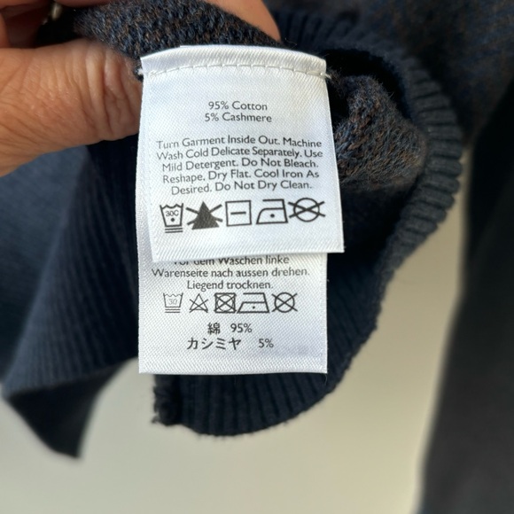 NWT - Men’s Eddie Bauer Cotton/Cashmere V-Neck Sweater - Picture 6 of 6